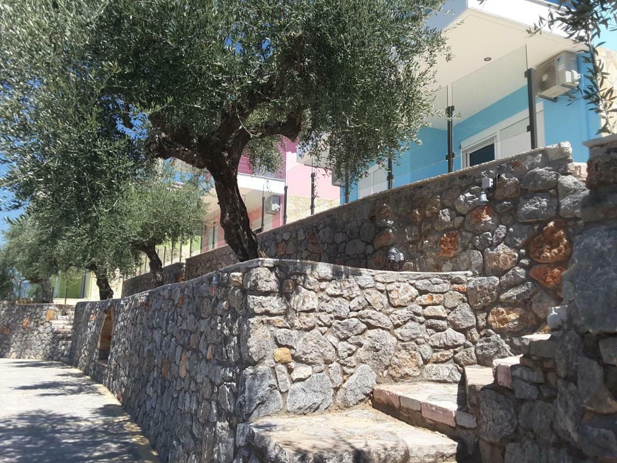 Shiraz Villas Kalamáta Buitenkant foto