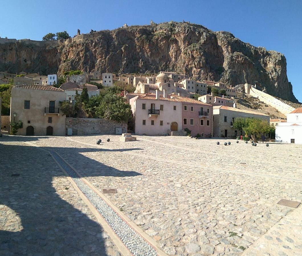 Shiraz Villas Kalamáta Buitenkant foto